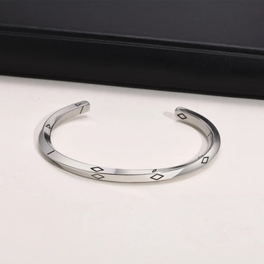 Pulseira Glisar · Pulseira rígida ajustável