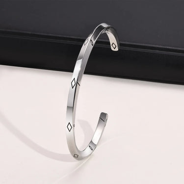 Pulseira Glisar · Pulseira rígida ajustável