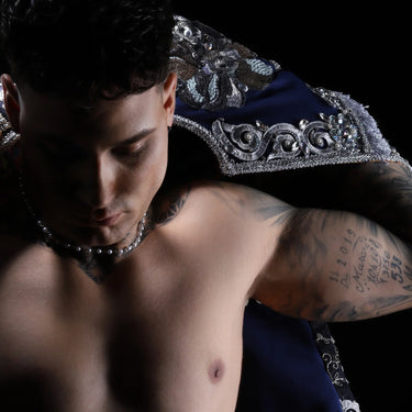 Galara Necklace · Chain necklace with silver-colored pearl shapes