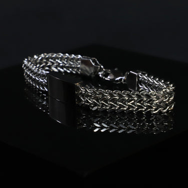 Pulseira Kula · Pulseira entrançada em aço inoxidável