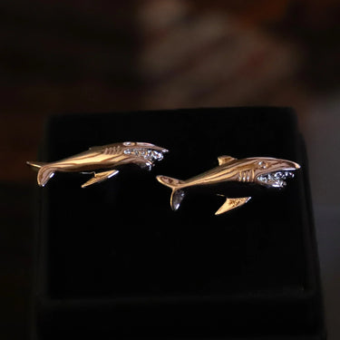 Conjunto de regalo de corbata y gemelos con forma de tiburones - Barlovento de Biar