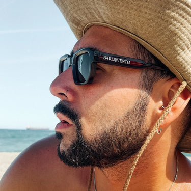 Famara · Blood red sunglasses with green UV400 lenses