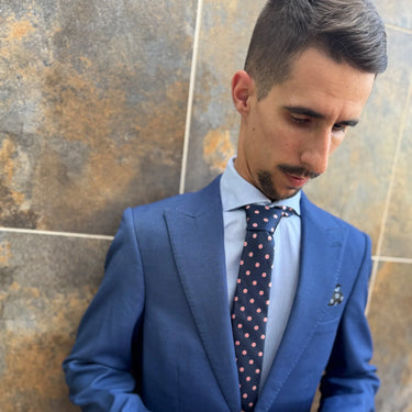 Lunares Rosas · corbata azul con lunares rosas - Barlovento de Biar