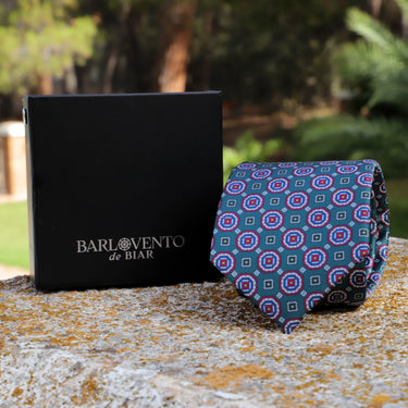 Varenna · corbata estilo italiano verde