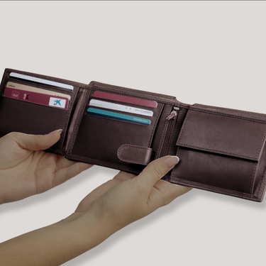 Geneva · Billetera clásica de cuero auténtico café, compacta