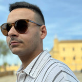 Torimbia · gafas de sol redondas de color naranja cristal con lentes marrones - Barlovento de Biar