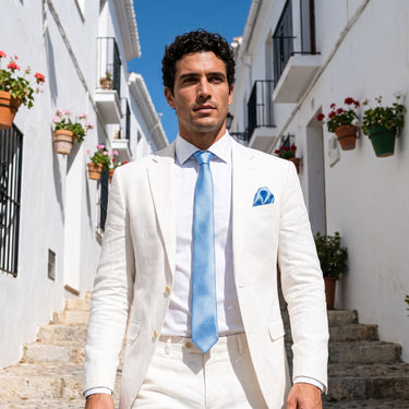 Amalfi · conjunto de corbata azul brillante con pañuelo, gemelos y pasador
