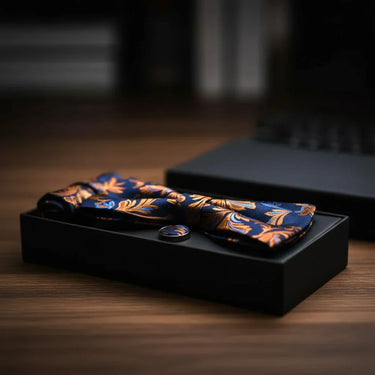 Austin · conjunto de pajarita azul y naranja