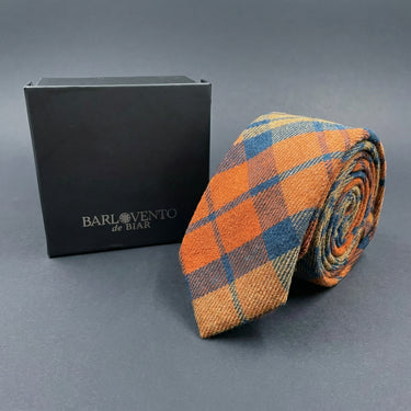 Balmoral · corbata de lana con cuadros naranjas y azules
