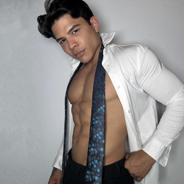 Brunneras · conjunto de corbata floral azul y cian con pañuelo, gemelos y pasador