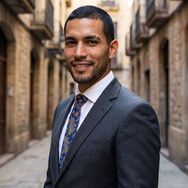 Caen · Gravata azul com estampado paisley