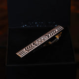 Cardenal · pasador de corbata geométrico con diamantes simulados - Barlovento de Biar