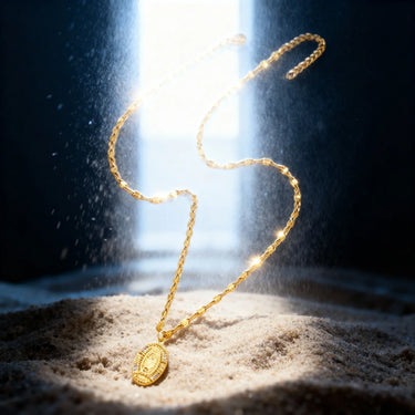 Collar Virelia · Collar cadena con abalorio de virgen