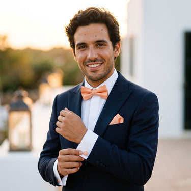 Dallas · conjunto de pajarita naranja
