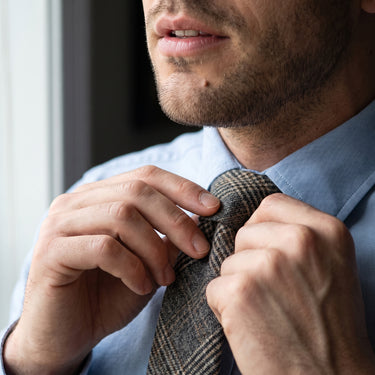 Scotland · brown wool tie 