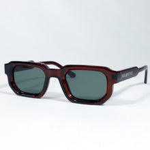 Famara · Óculos de sol vermelho sangue com lentes verdes UV400