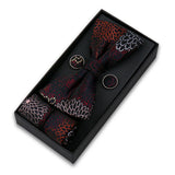 Fénix · conjunto de pajarita negra y roja con flores de plumas - Barlovento de Biar