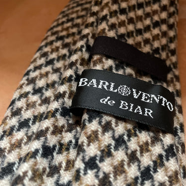 Finlandia · corbata de lana gallo - Barlovento de Biar