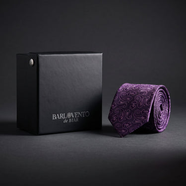 Fontainebleau · corbata con estampado paisley morado