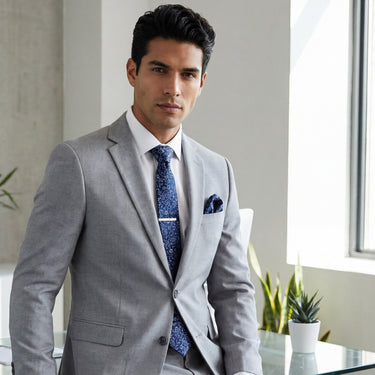 Gypsophilas · conjunto de corbata floral azul con pañuelo de bolsillo, gemelos y pasador de corbata