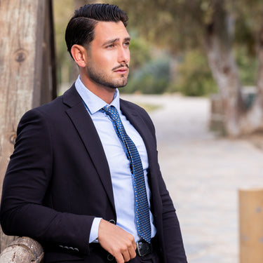 Lecce · corbata estilo italiano azul con medallones