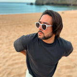 Macarella · gafas de sol redondas blancas con lentes grises - Barlovento de Biar