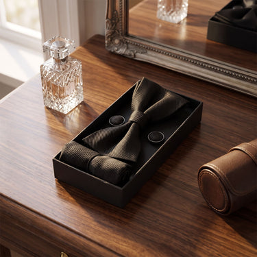 Manhattan · conjunto de pajarita negro