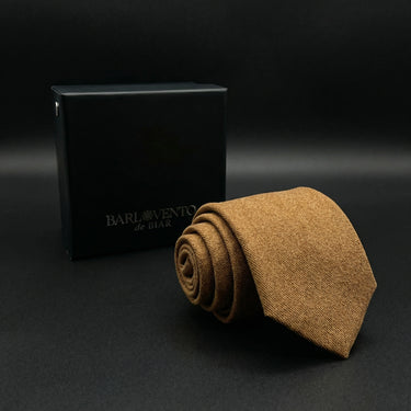 Mojave · corbata marrón café suave