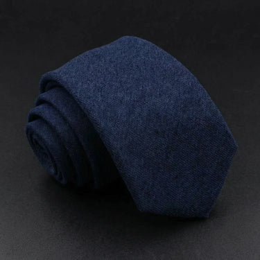 Ordos · corbata azul oscuro suave