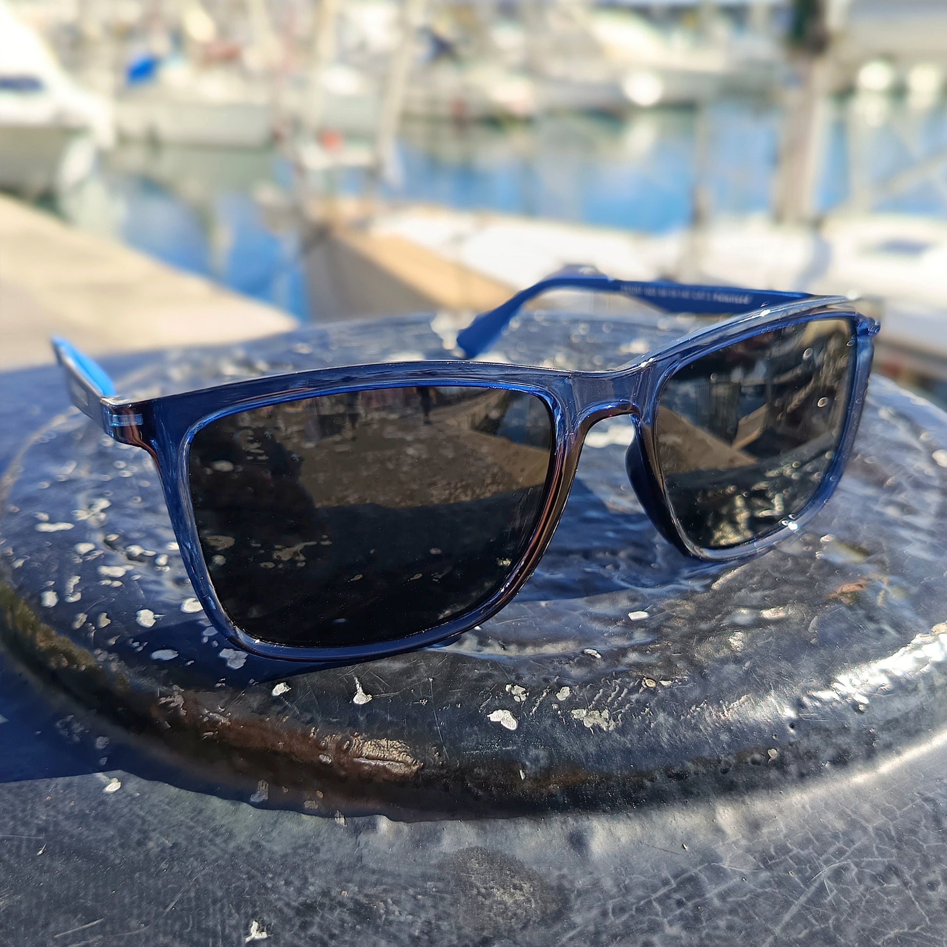 Paradís · gafas de sol con montura azul - Barlovento de Biar