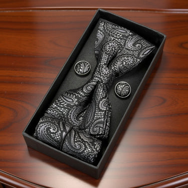 Pasadena · conjunto de pajarita con estampado paisley negro