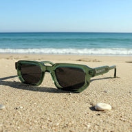 Portet · gafas de sol verdes llamativas con lentes negras UV400