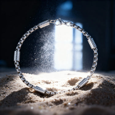 Elara Bracelet · Chain bracelet with geometric links