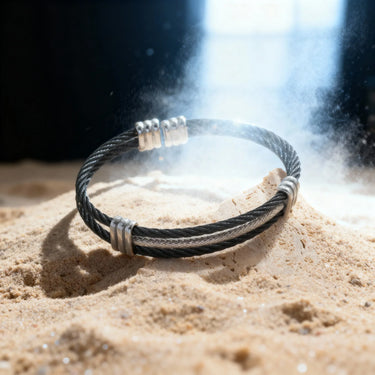 Leptus Bracelet · Open rigid bracelet in black and silver