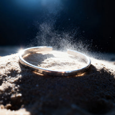 Pulseira Maia Prata · Pulseira em aço inoxidável estilo clássico