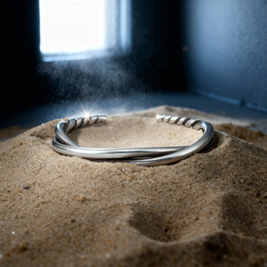 Pulseira Spica · Pulseira de liga aberta