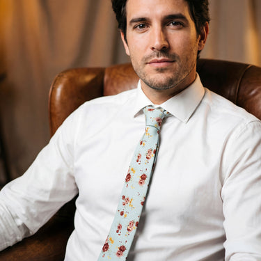 Ranúnculos · ESTRECHA · corbata floral azul pálido