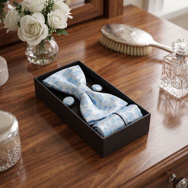 Santa Bárbara · conjunto de pajarita con flores azules