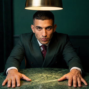 Siena · corbata de estilo italiano, 100% seda, color burdeos con microcuadrados blancos