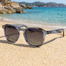 Silencio · gafas de sol redondas de cristal oscuro