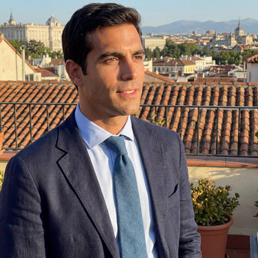 Sonora · corbata azul suave