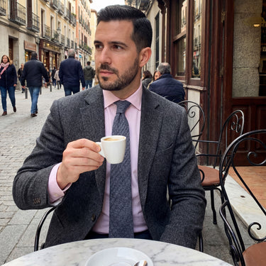 Stavanger · corbata de lana en azul oscuro jaspeado