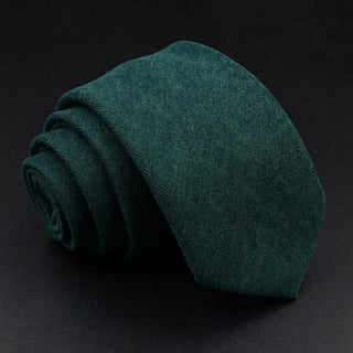 Thar · corbata verde bosque suave