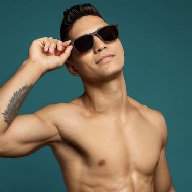 Trabucador · gafas de sol de carey con patillas de color dorado