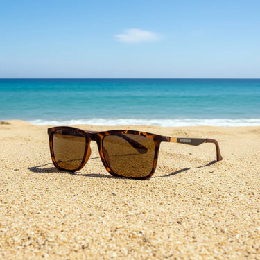 Trabucador · gafas de sol de carey con patillas de color dorado