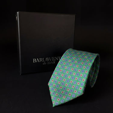 Trieste · corbata estilo italiano verde con rombos azules